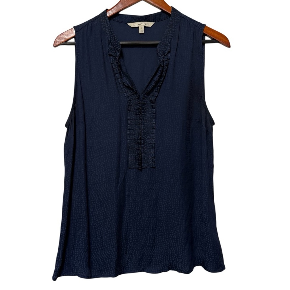 41 Hawthorn Sleeveless Blouse Women’s Medium Ruffled V-Neck Navy Animal Print